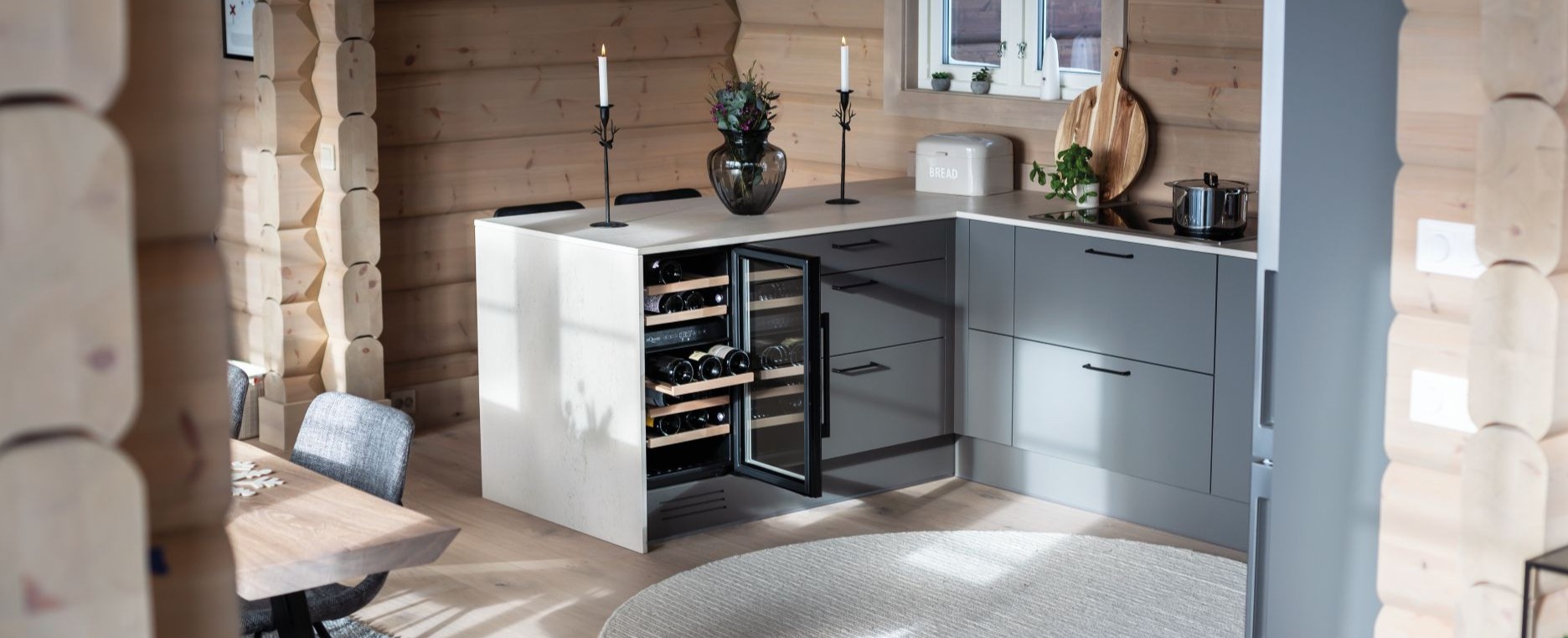 mQuvée_WineCave-700-40d-black-7  (1)